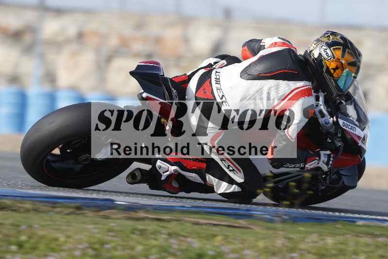 /Archiv-2024/01 26.-28.01.2024 Moto Center Thun Jerez/Gruppe gruen-green/backside